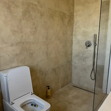 Apartment's Aquilo Blloku * تيرانا