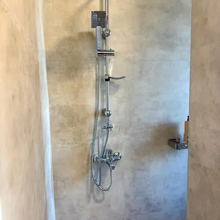 Apartment's Aquilo Blloku * تيرانا