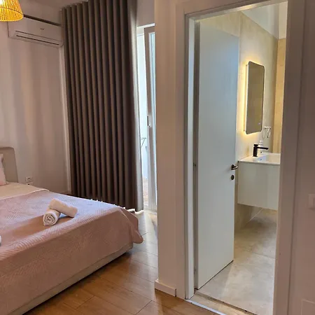 Apartment's Aquilo Blloku * تيرانا